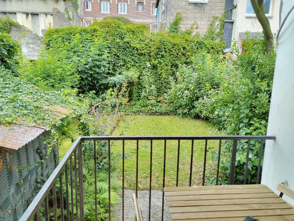Photo de Le Grand apartment dan Dieppe - Charming home 2-8 guests