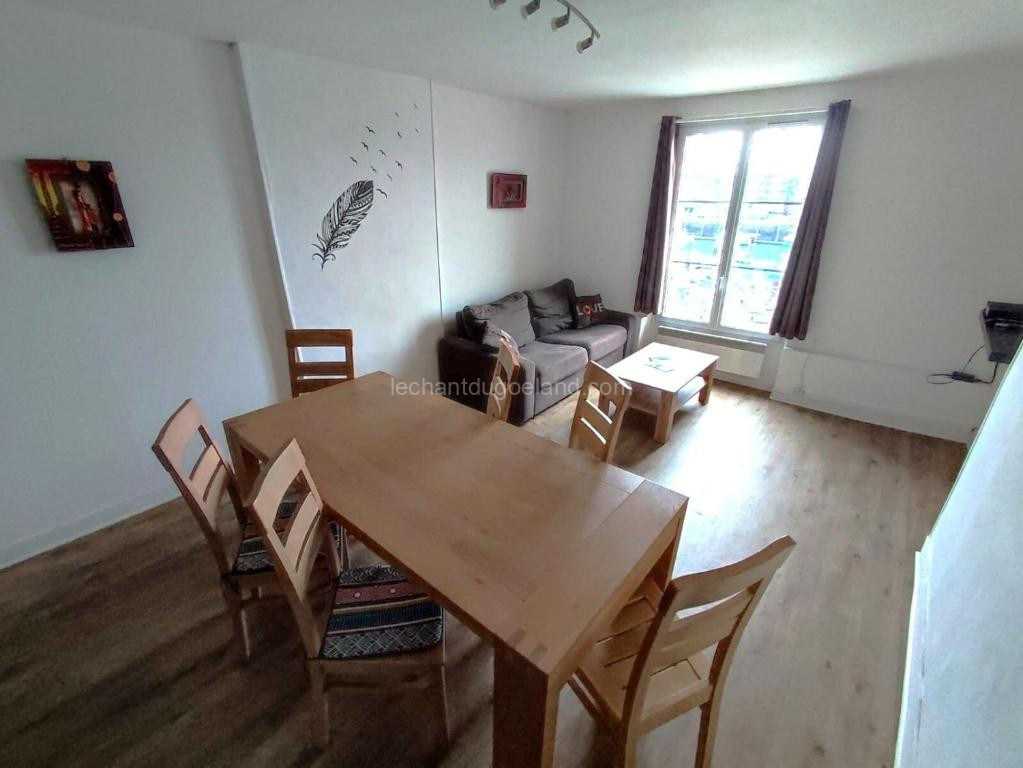 Photo de Duplex avec Vue sur le port de plaisance